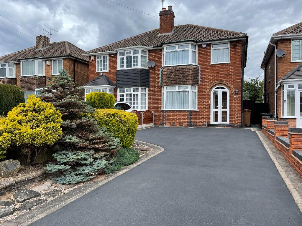 Read more about the article Ronald Grove, Solihull, West Midlands, B36